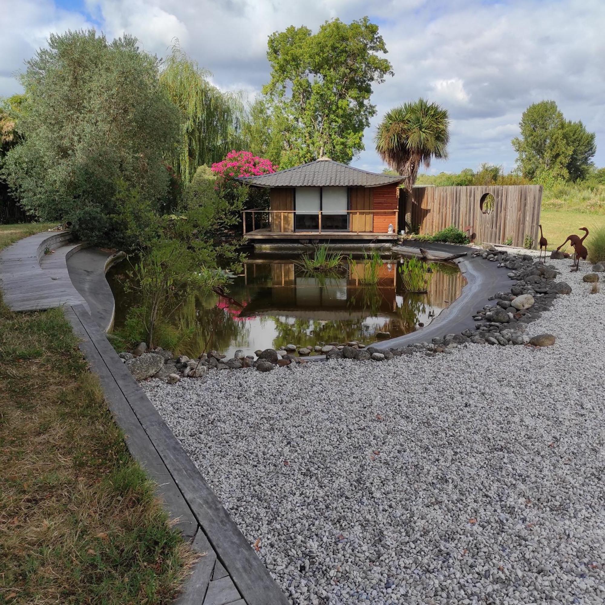 Grand Gite Avec Piscine Maison Port Valade Tabanac Dış mekan fotoğraf